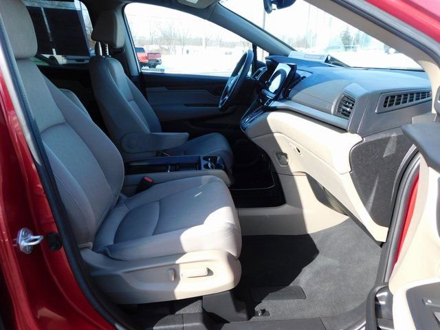 Used 2023 Honda Odyssey EX image 17