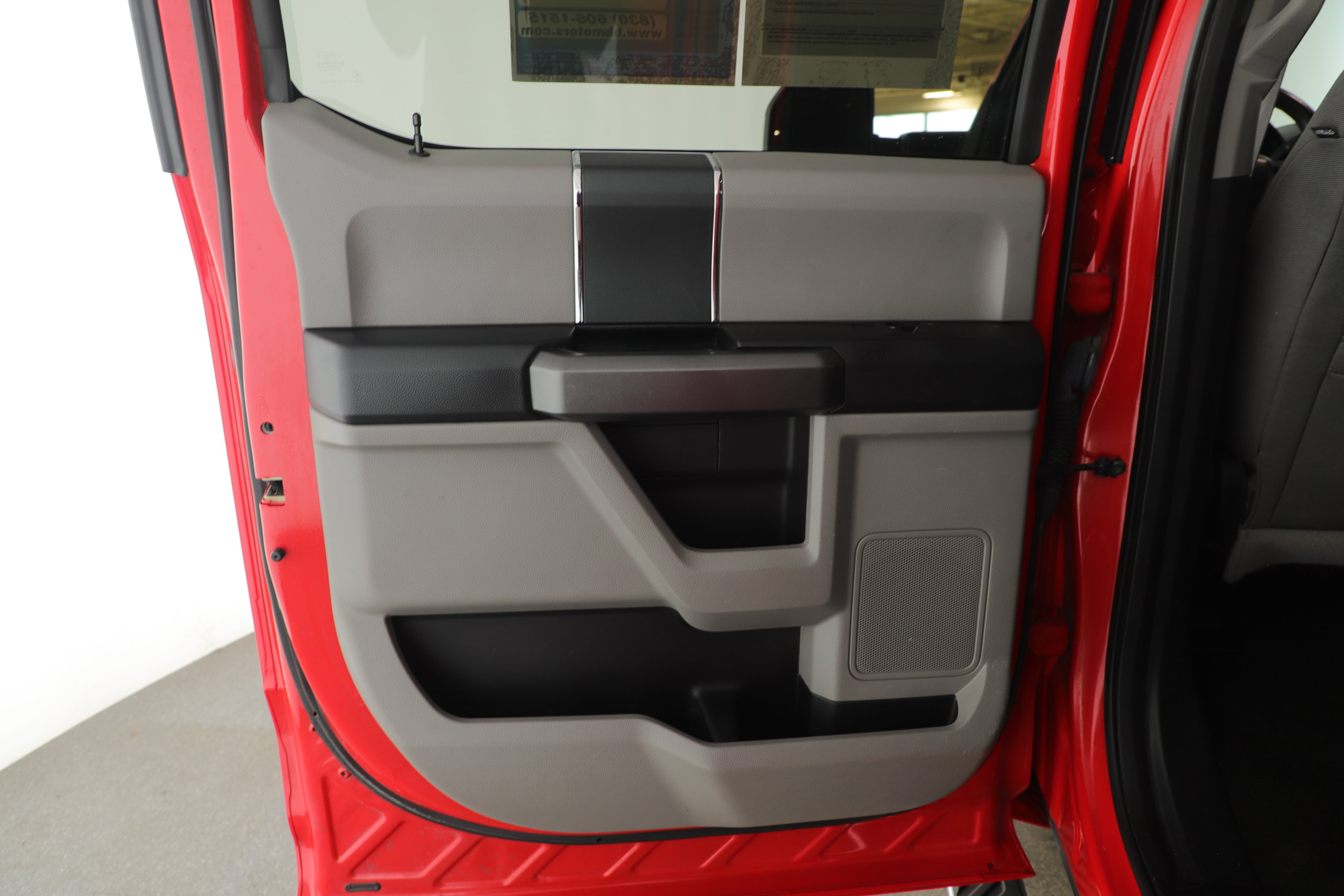 Used 2017 Ford F350 XLT w/ XLT Value Package image 10