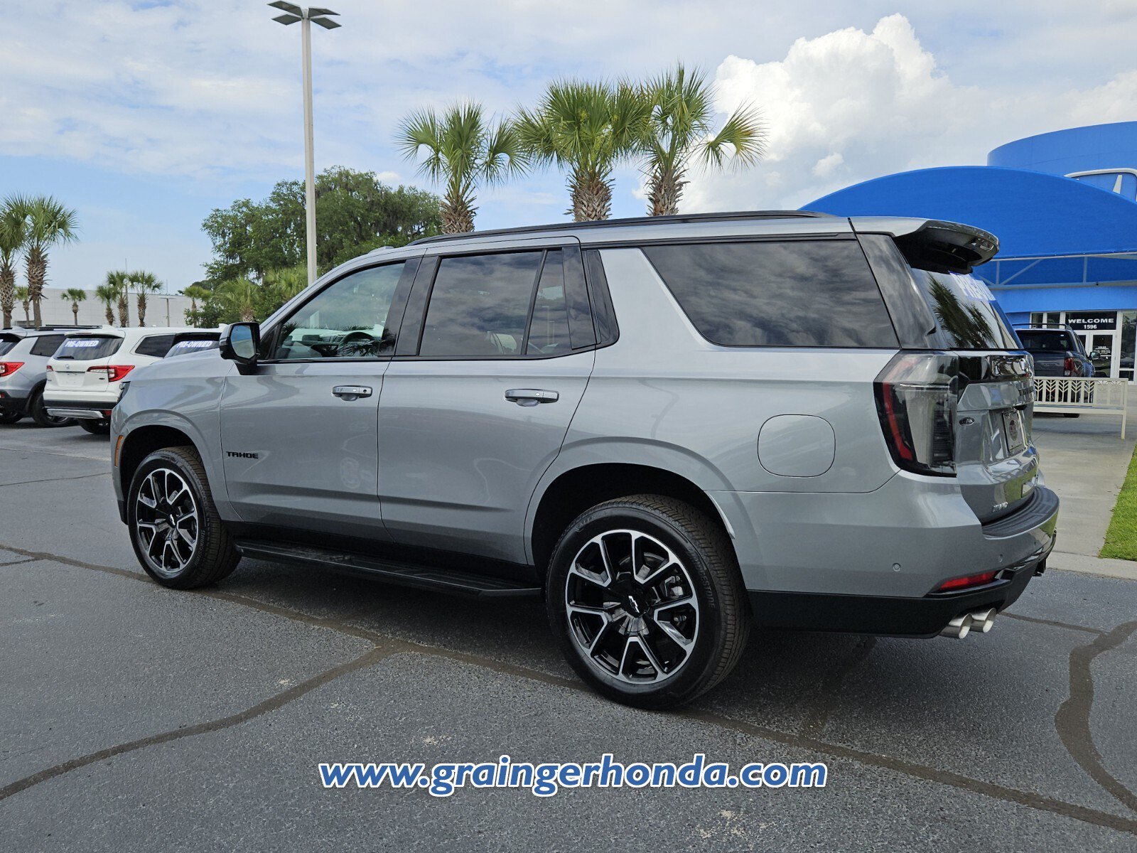 Used 2025 Chevrolet Tahoe RST w/ Comfort Package RWD image 3