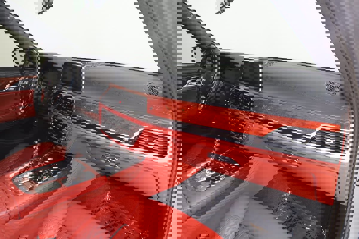 Used 2022 BMW ALPINA B7 xDrive w/ Luxury Rear Seating Package image 87