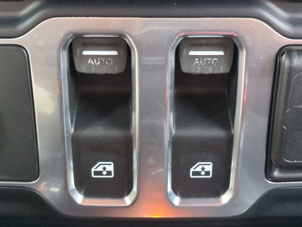 Used 2019 Jeep Wrangler Sport S image 21