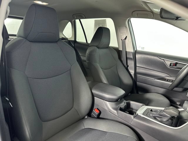 Used 2023 Toyota RAV4 LE AWD/4WD image 27