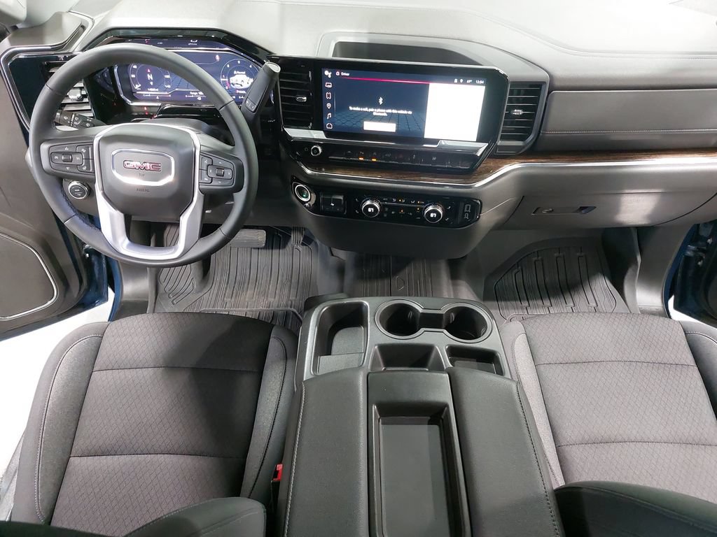 Used 2024 GMC Sierra 1500 SLE w/ Preferred Package AWD/4WD image 9