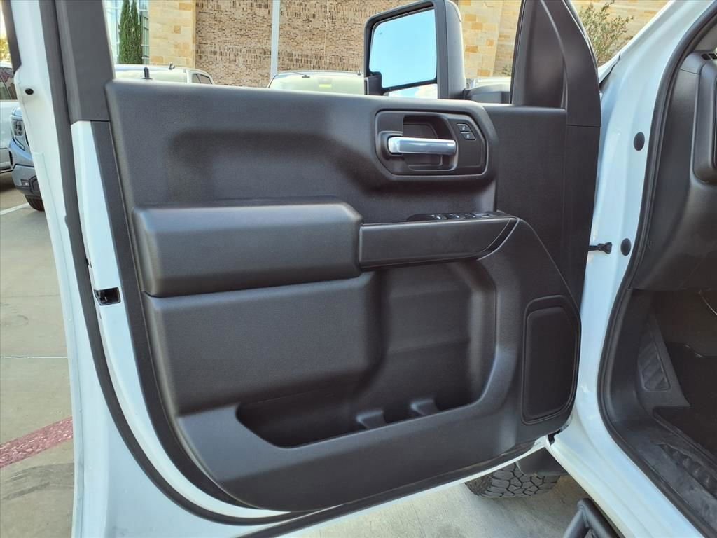 Used 2024 Chevrolet Silverado 2500 Custom w/ Custom Value Package AWD/4WD image 21