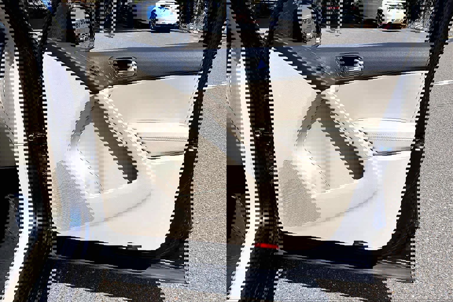 Used 2016 Volkswagen Tiguan S image 22