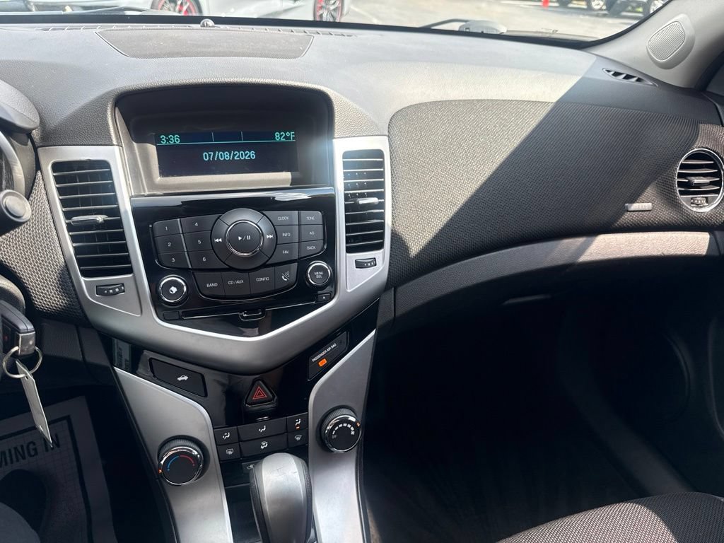 Used 2015 Chevrolet Cruze LT FWD image 33