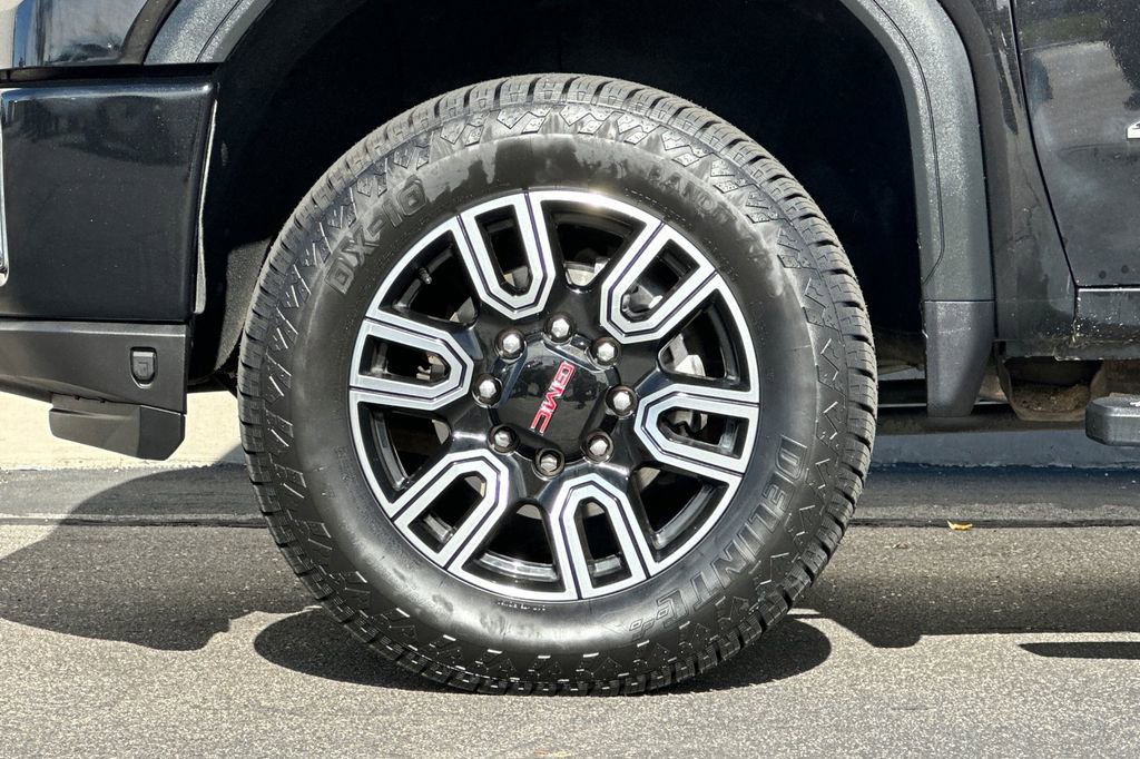 Used 2022 GMC Sierra 2500 AT4 image 26