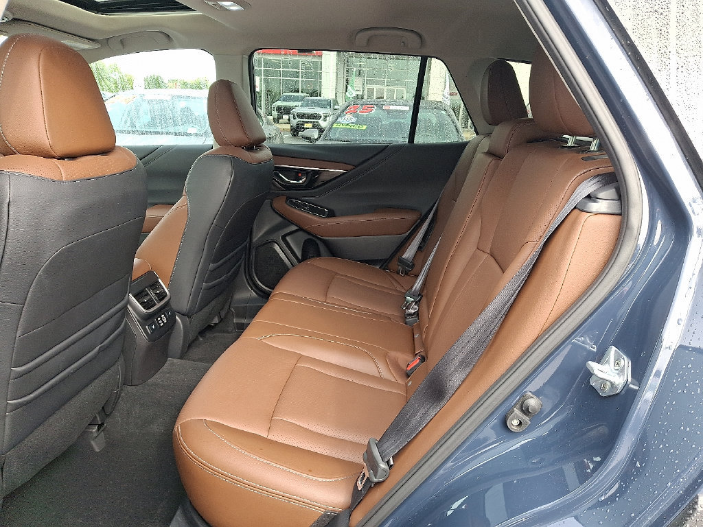 Used 2023 Subaru Outback Touring XT AWD/4WD image 10
