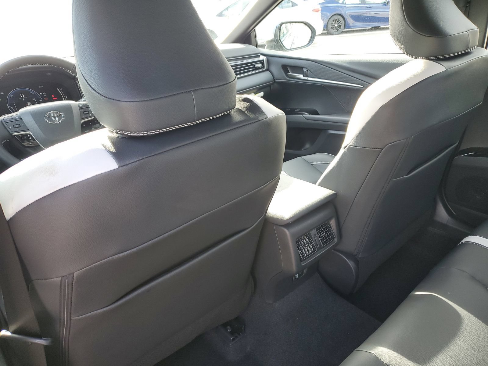 New 2026 Toyota Camry SE w/ Convenience Package FWD image 14