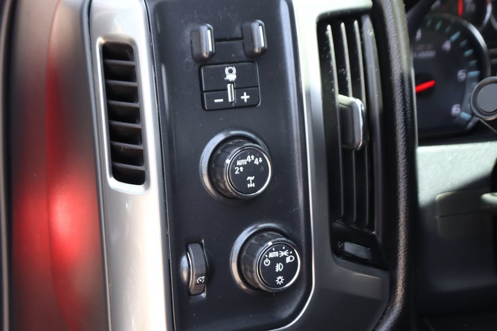 Used 2018 Chevrolet Silverado 1500 LT w/ All Star Edition AWD/4WD image 20
