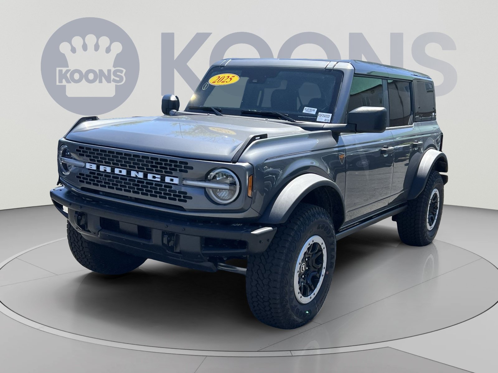 New 2025 Ford Bronco Badlands w/ Sasquatch Package AWD/4WD image 1