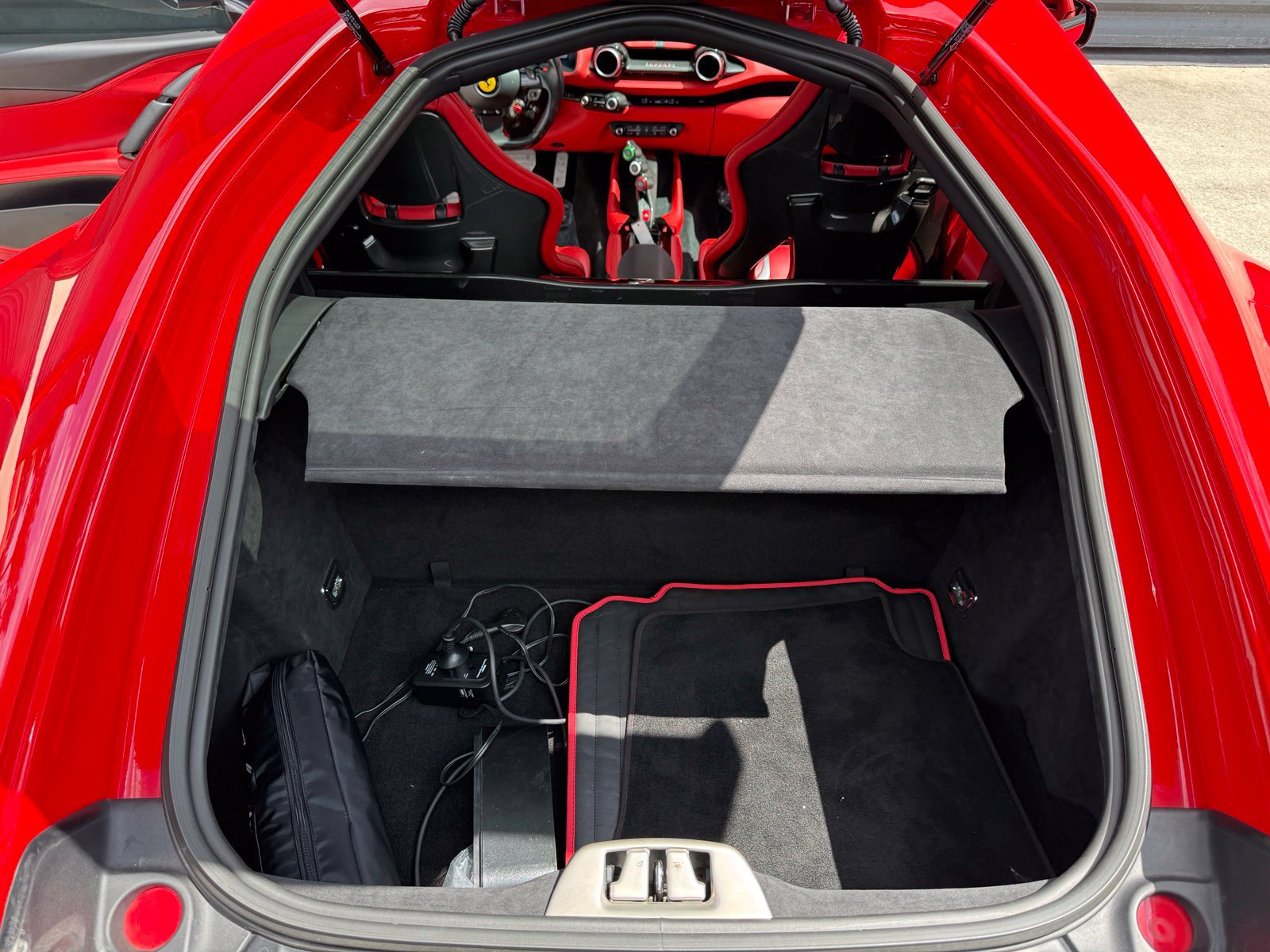 Used 2020 Ferrari 812 Superfast RWD image 72