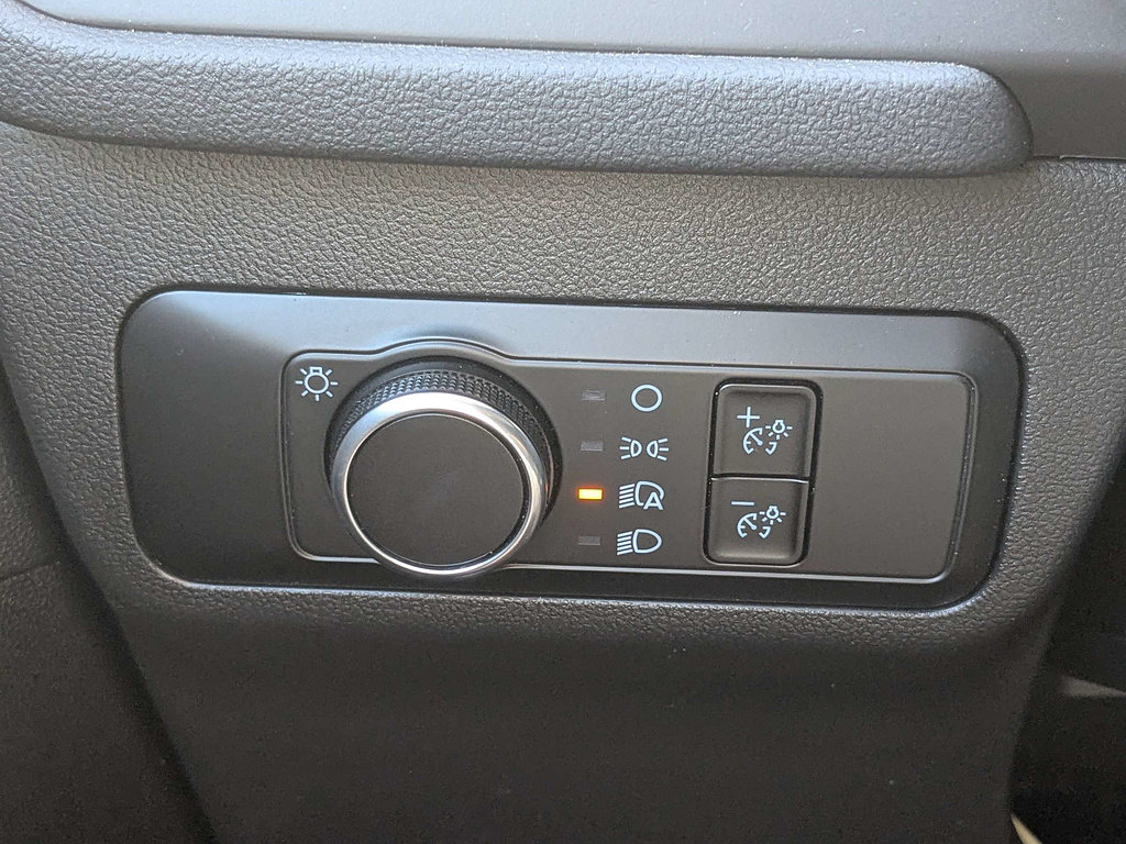 Used 2025 Ford Escape Active AWD/4WD image 26