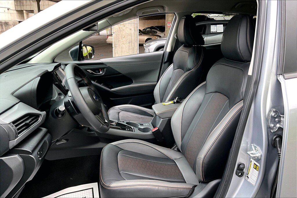 Used 2025 Subaru Crosstrek 2.5i Limited w/ Crosstrek Mirror Package AWD/4WD image 14