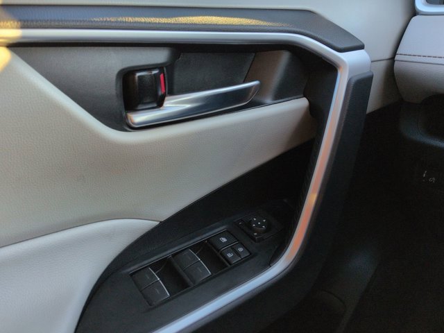 Certified 2022 Toyota RAV4 XLE image 27