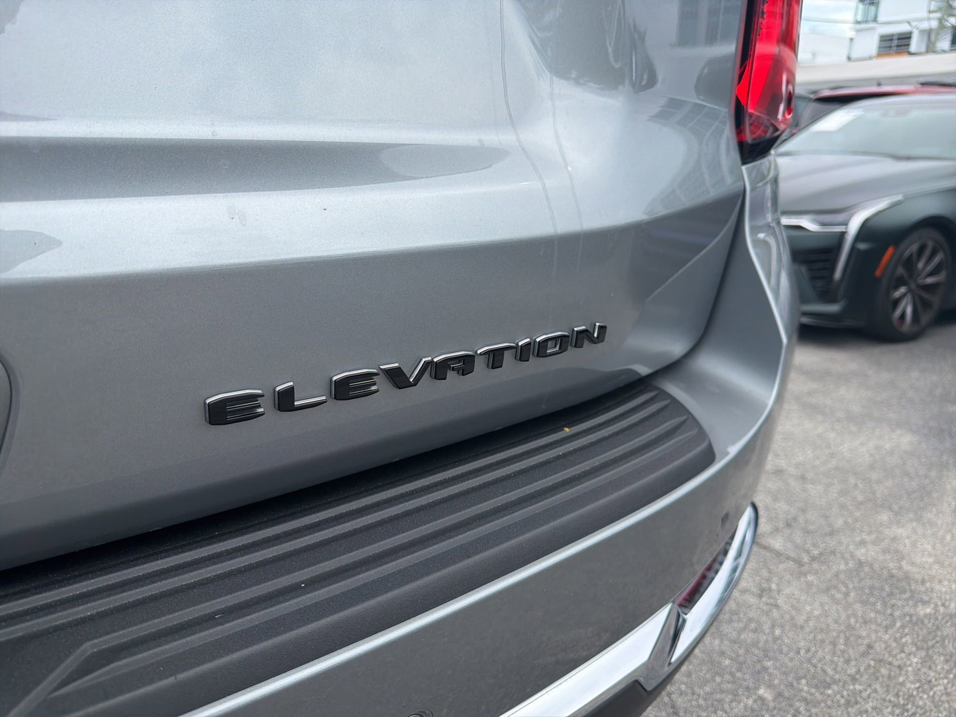 Used 2025 GMC Yukon Elevation RWD image 19