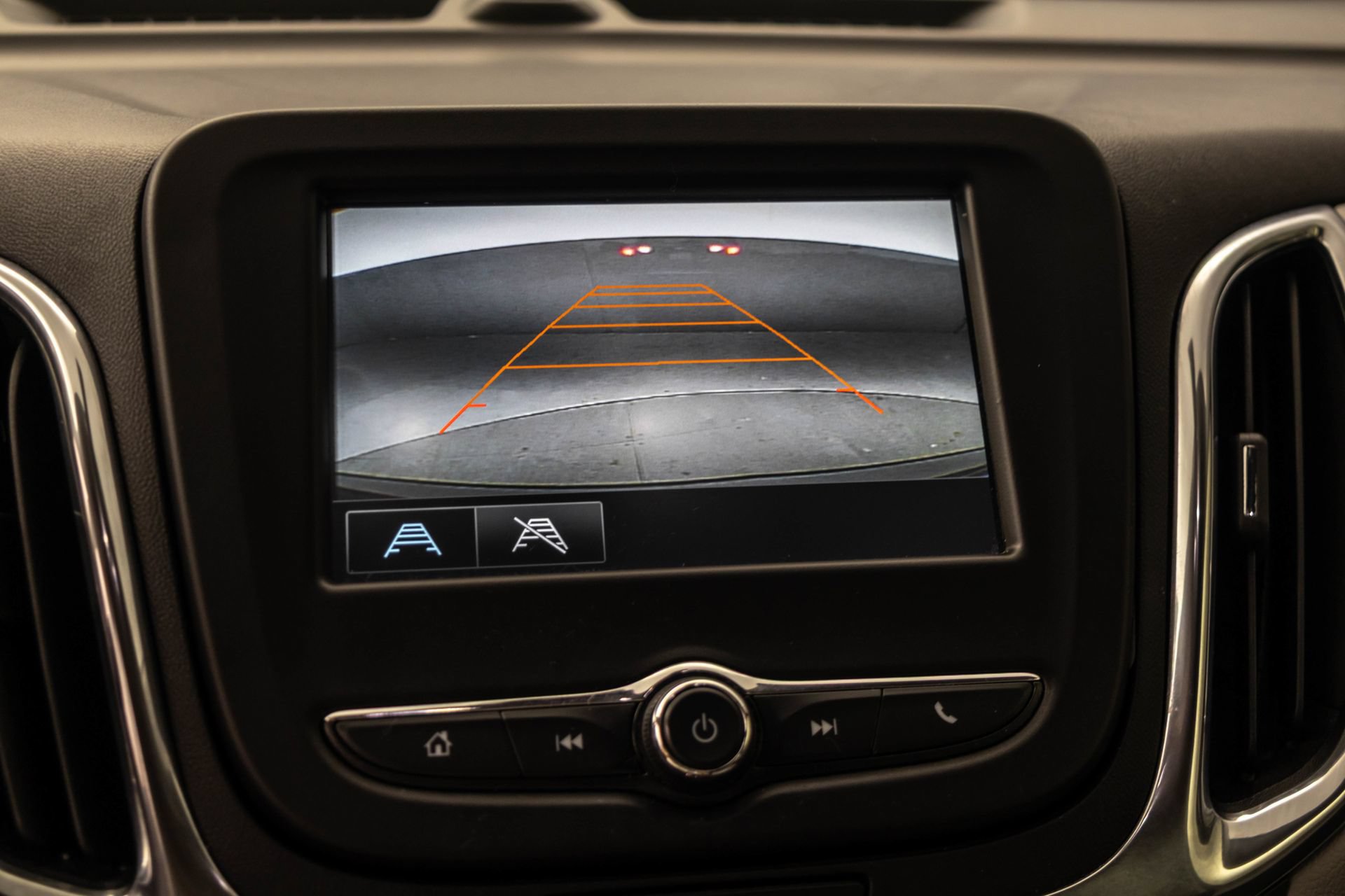Used 2018 Chevrolet Equinox LS FWD image 26