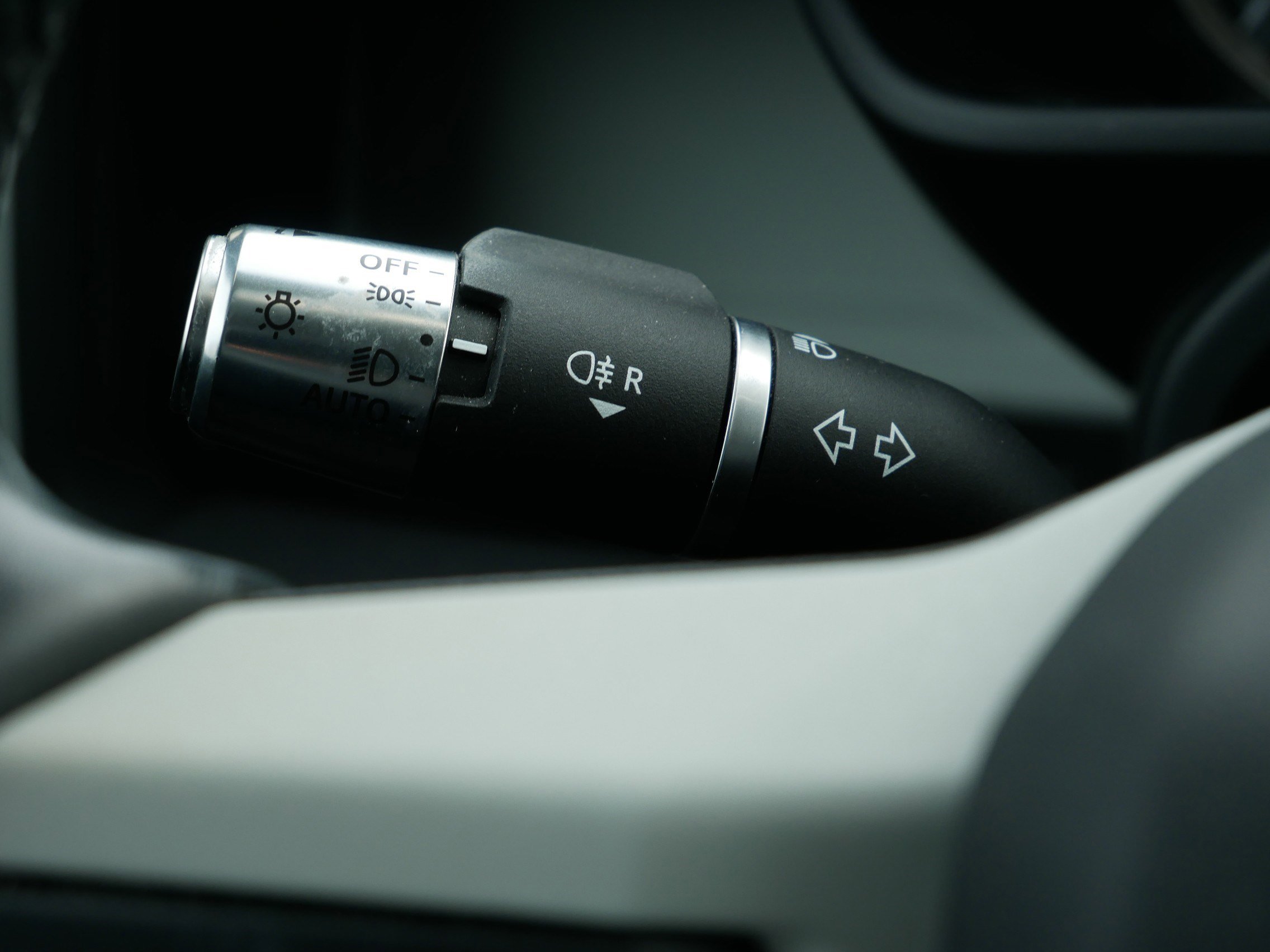 Used 2022 Land Rover Defender 110 image 22