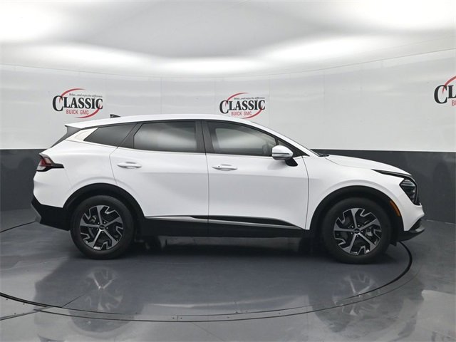 Used 2024 Kia Sportage EX image 6