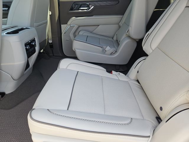 New 2026 GMC Yukon XL Denali w/ Denali Reserve Package image 21