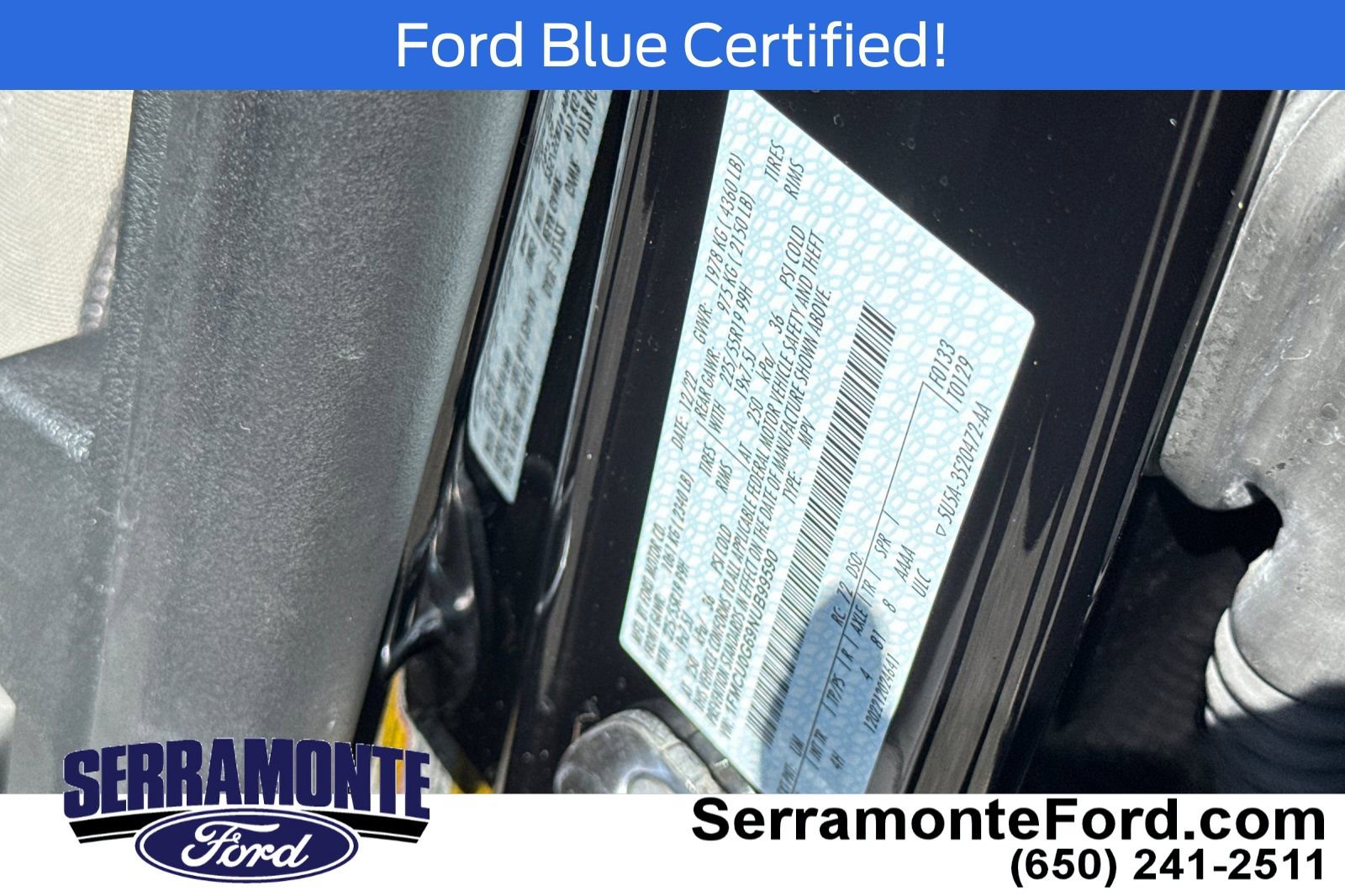 Certified 2022 Ford Escape SE w/ SE Sport Appearance Package image 32