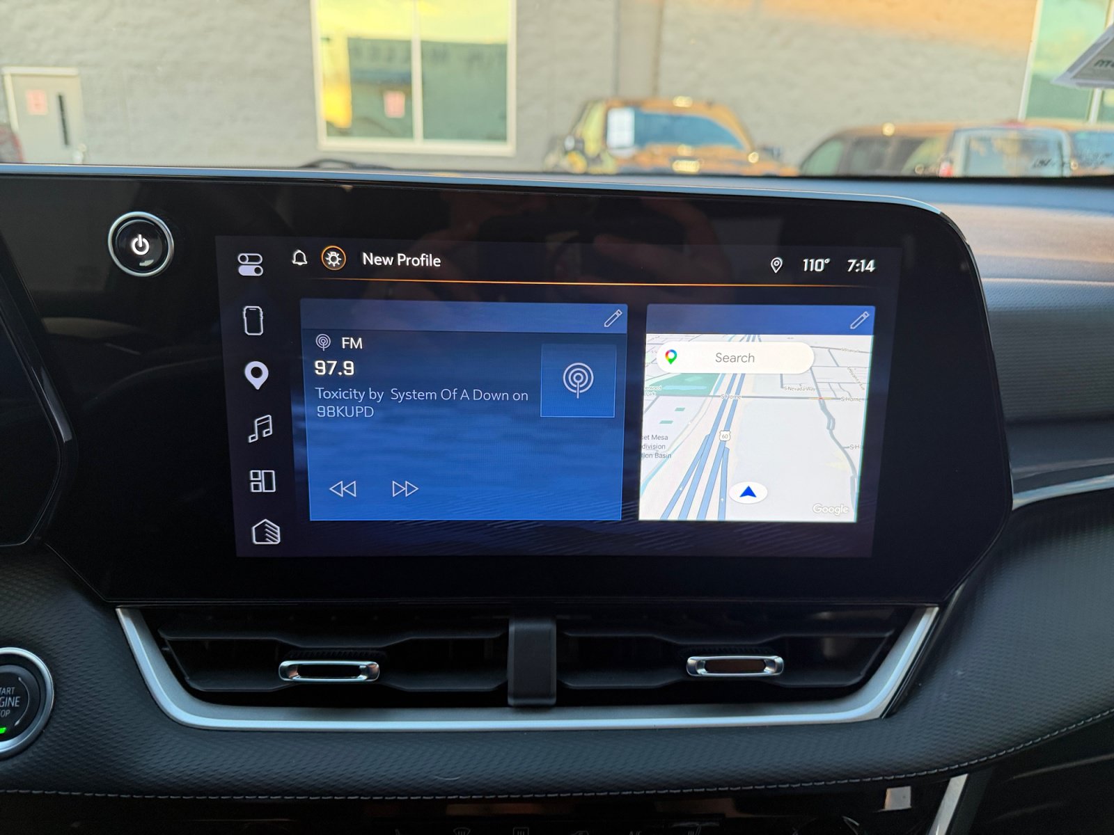 Used 2025 Chevrolet Equinox LT w/ Safety and Technology Package FWD image 25