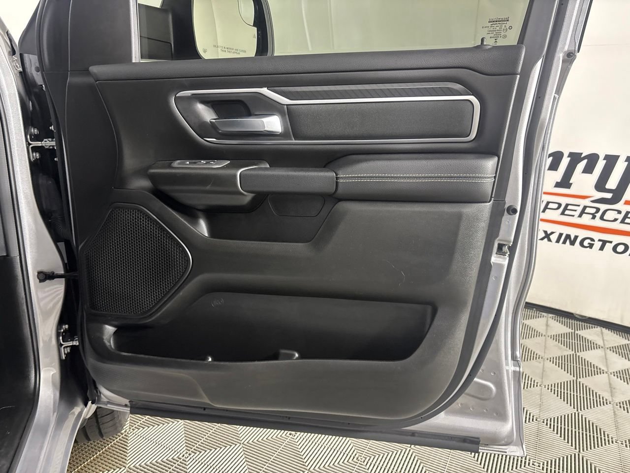 Used 2025 RAM 1500 Big Horn AWD/4WD image 29