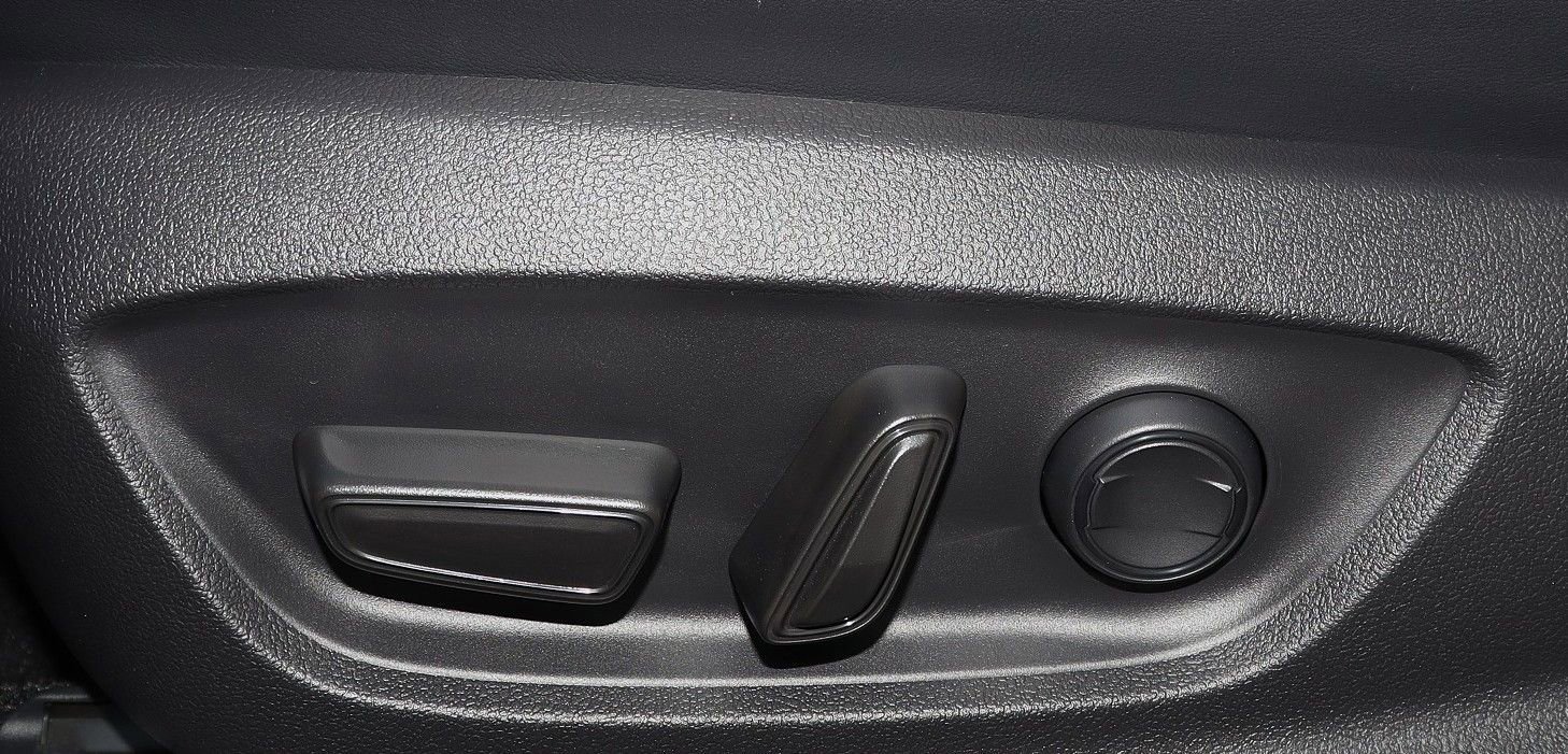 New 2026 Toyota Crown Limited image 12