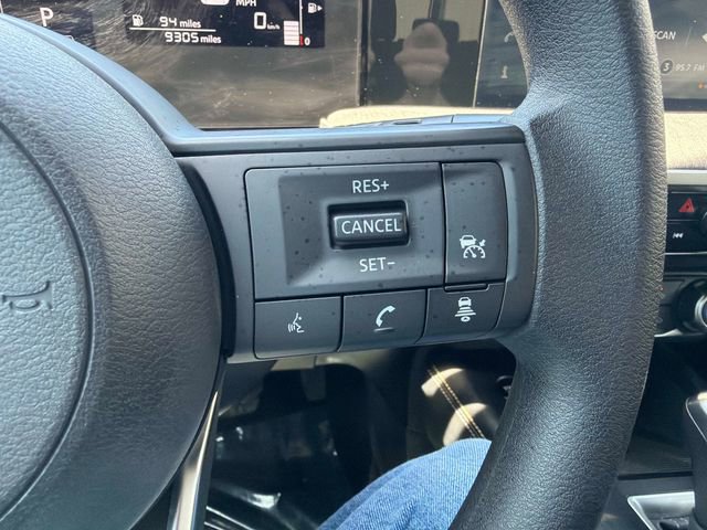 Used 2025 Nissan Kicks SV AWD/4WD image 26