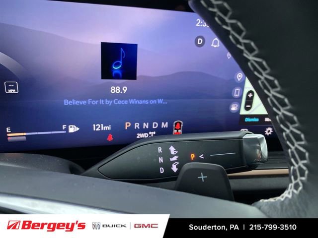 Certified 2025 Buick Envision Sport Touring image 19