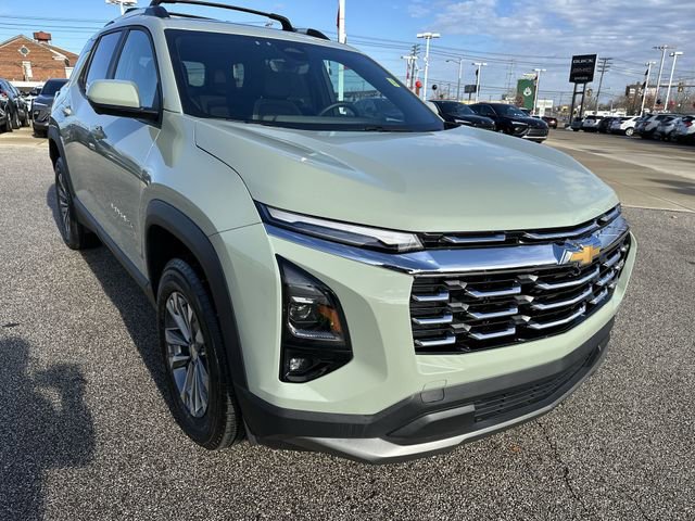 Used 2025 Chevrolet Equinox LT w/ Convenience Package II image 11