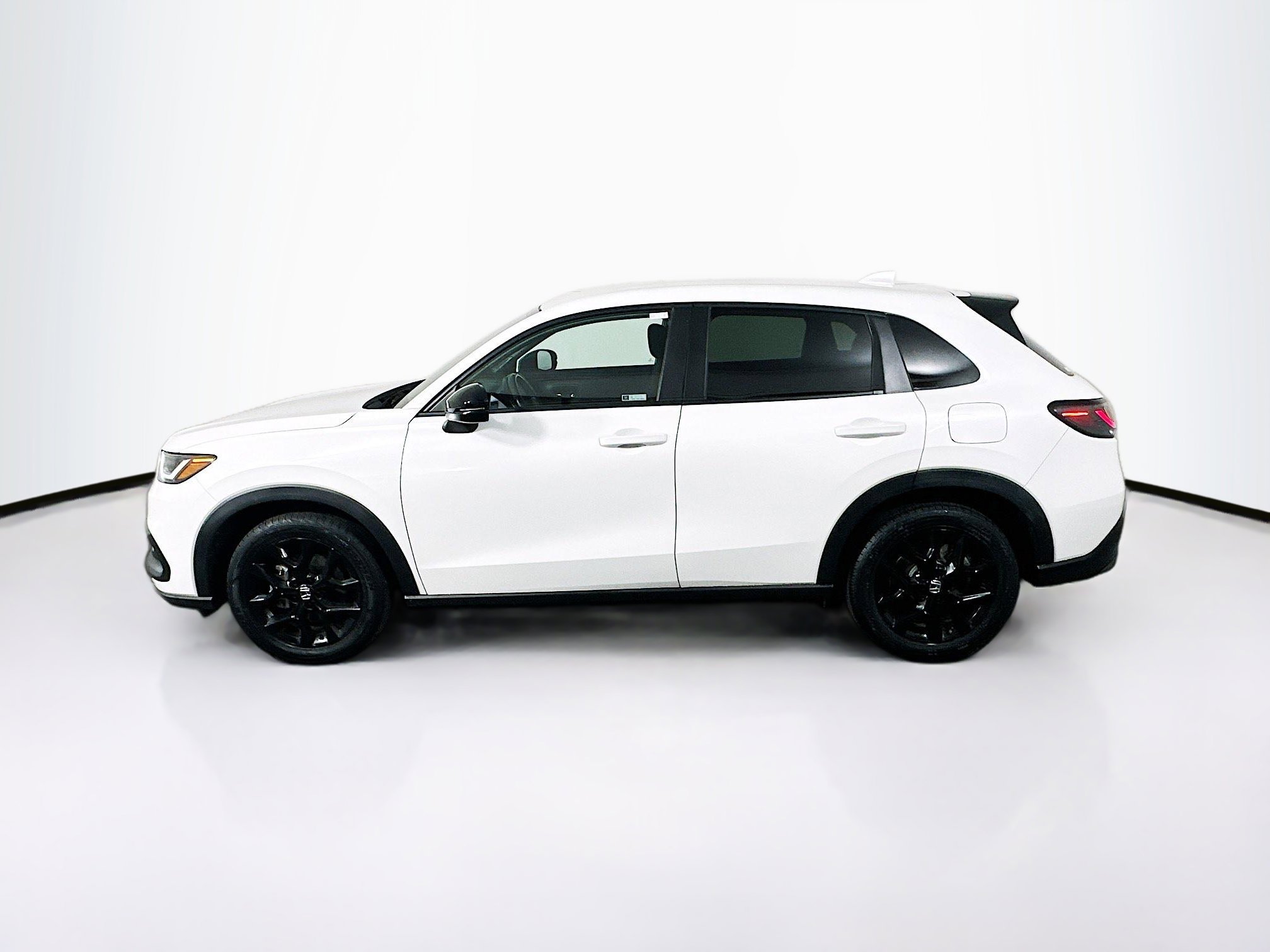 Used 2024 Honda HR-V Sport image 4