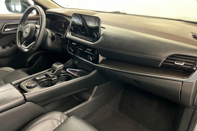 Used 2023 Nissan Rogue Platinum image 24