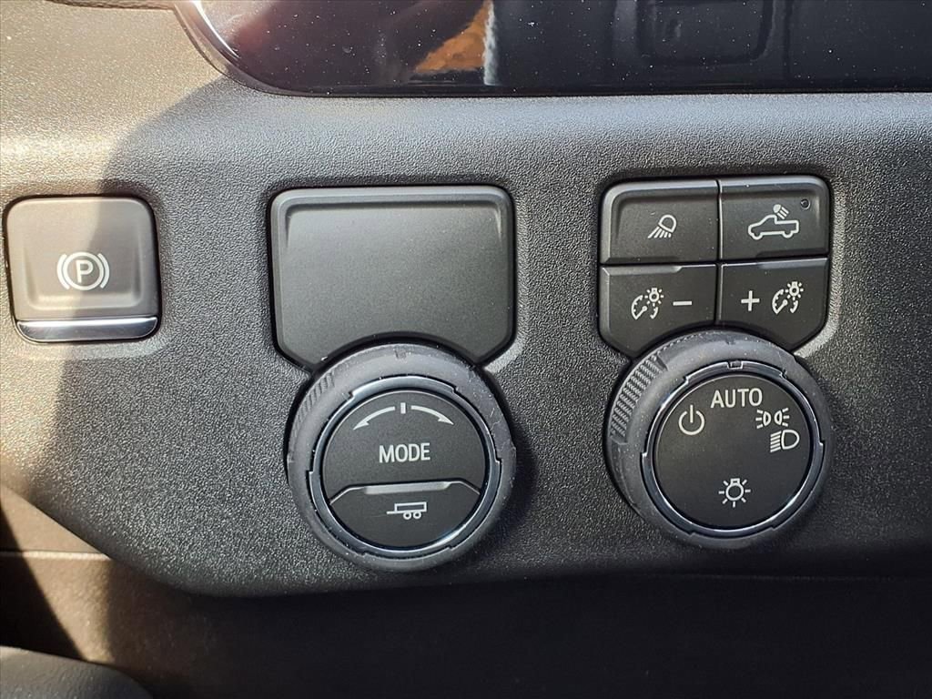 New 2026 Chevrolet Silverado 1500 LT w/ Texas Edition Plus image 9