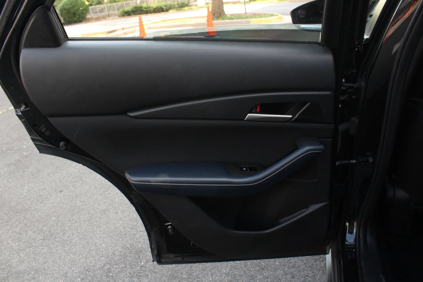 Used 2021 MAZDA CX-30 FWD 2.5 S image 21