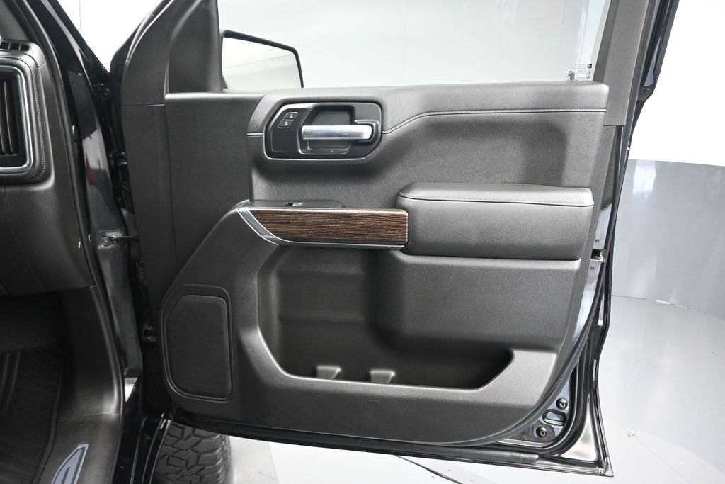 Used 2019 GMC Sierra 1500 SLE w/ X31 Off-Road Package AWD/4WD image 43