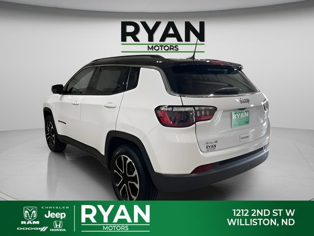 Used 2022 Jeep Compass Limited AWD/4WD image 5