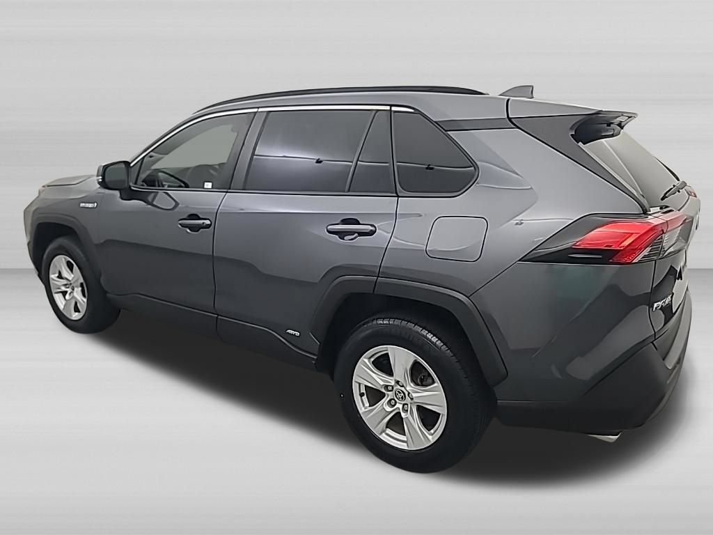 Used 2021 Toyota RAV4 XLE AWD/4WD image 8