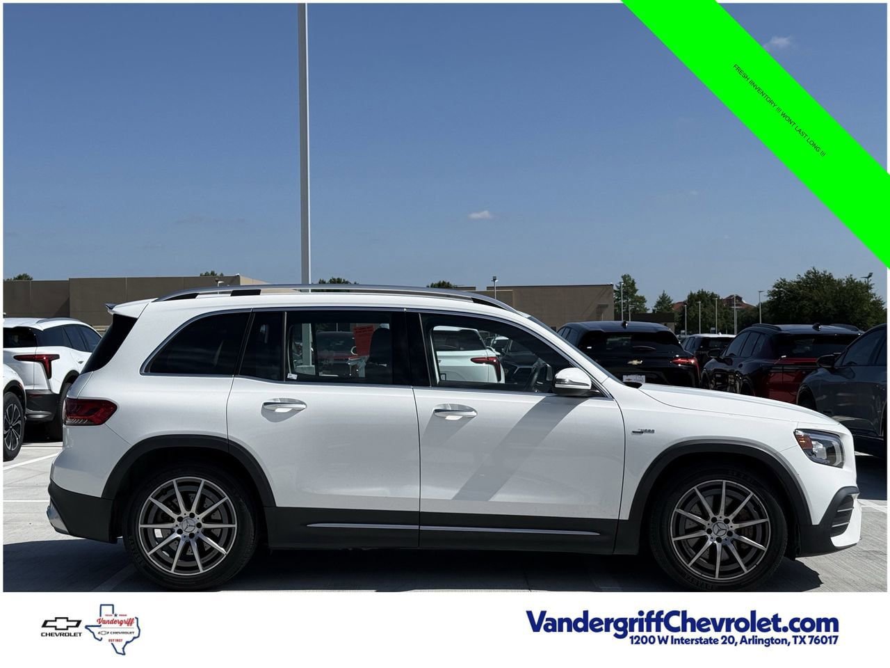 Used 2023 Mercedes-Benz GLB 35 AMG 4MATIC image 3