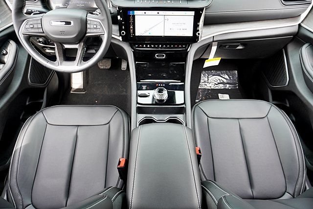 New 2026 Jeep Grand Cherokee Limited AWD/4WD image 24