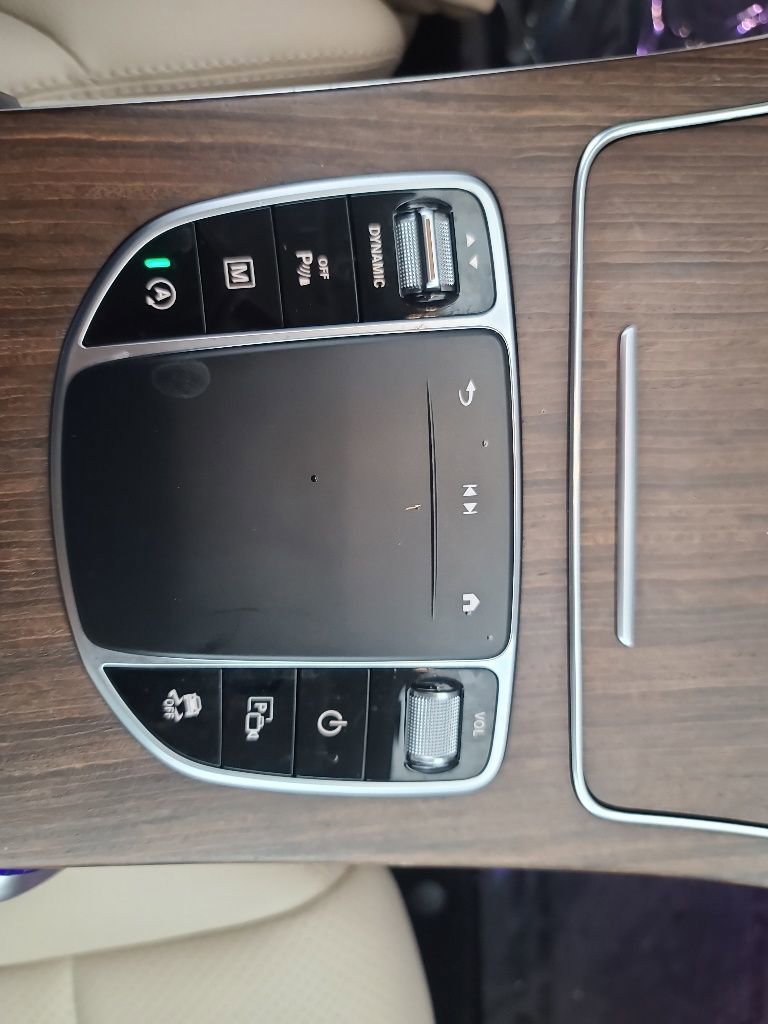 Used 2022 Mercedes-Benz GLC 300 4MATIC image 36