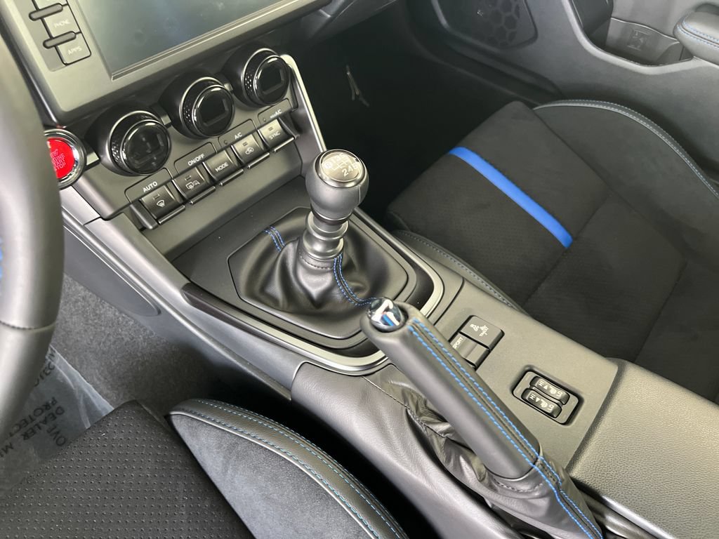 Certified 2025 Subaru BRZ tS RWD image 25