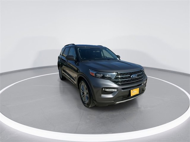 Certified 2022 Ford Explorer XLT w/ Equipment Group 202A image 2
