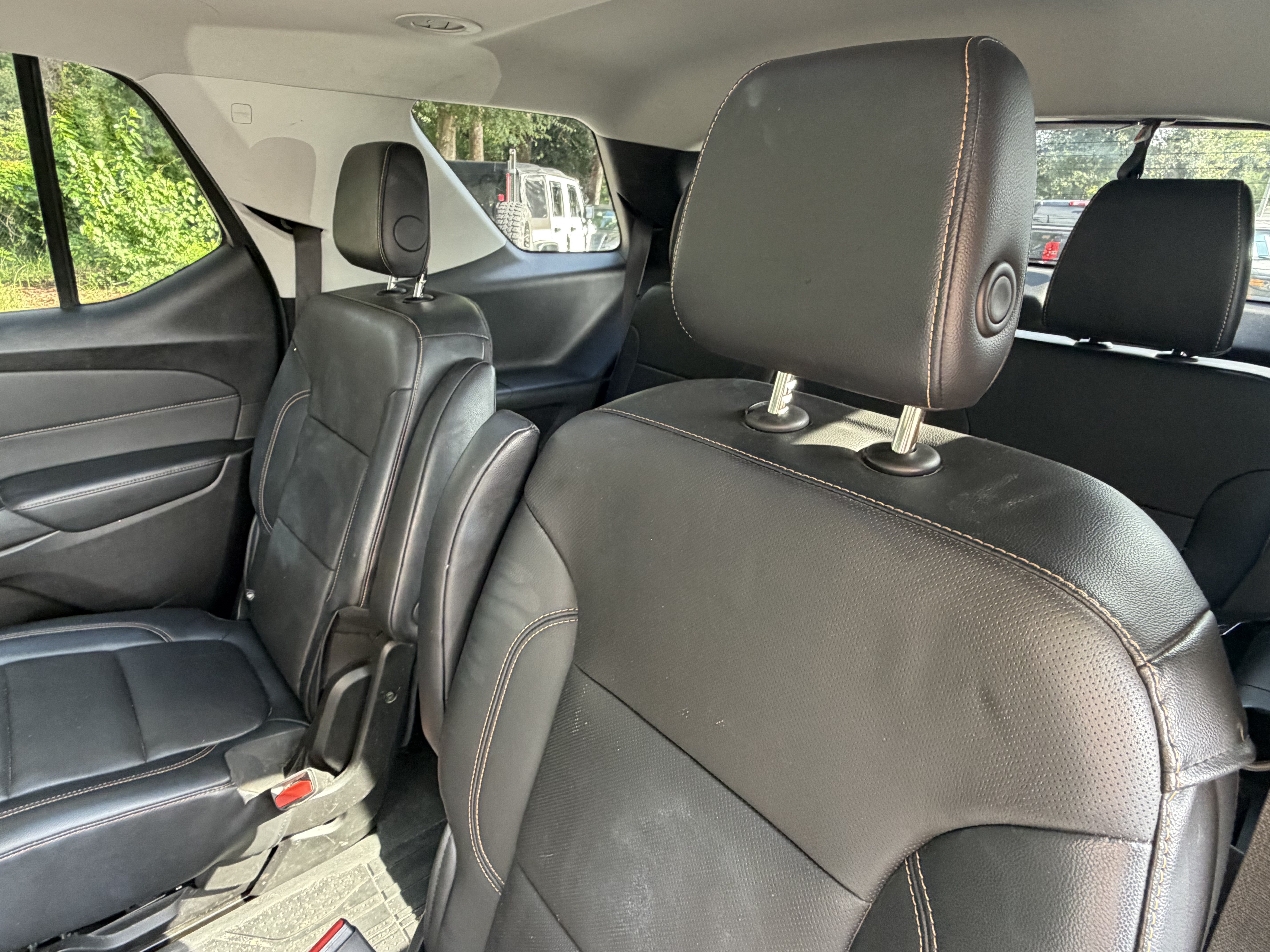 Used 2018 Chevrolet Traverse Premier w/ Redline Edition FWD image 33