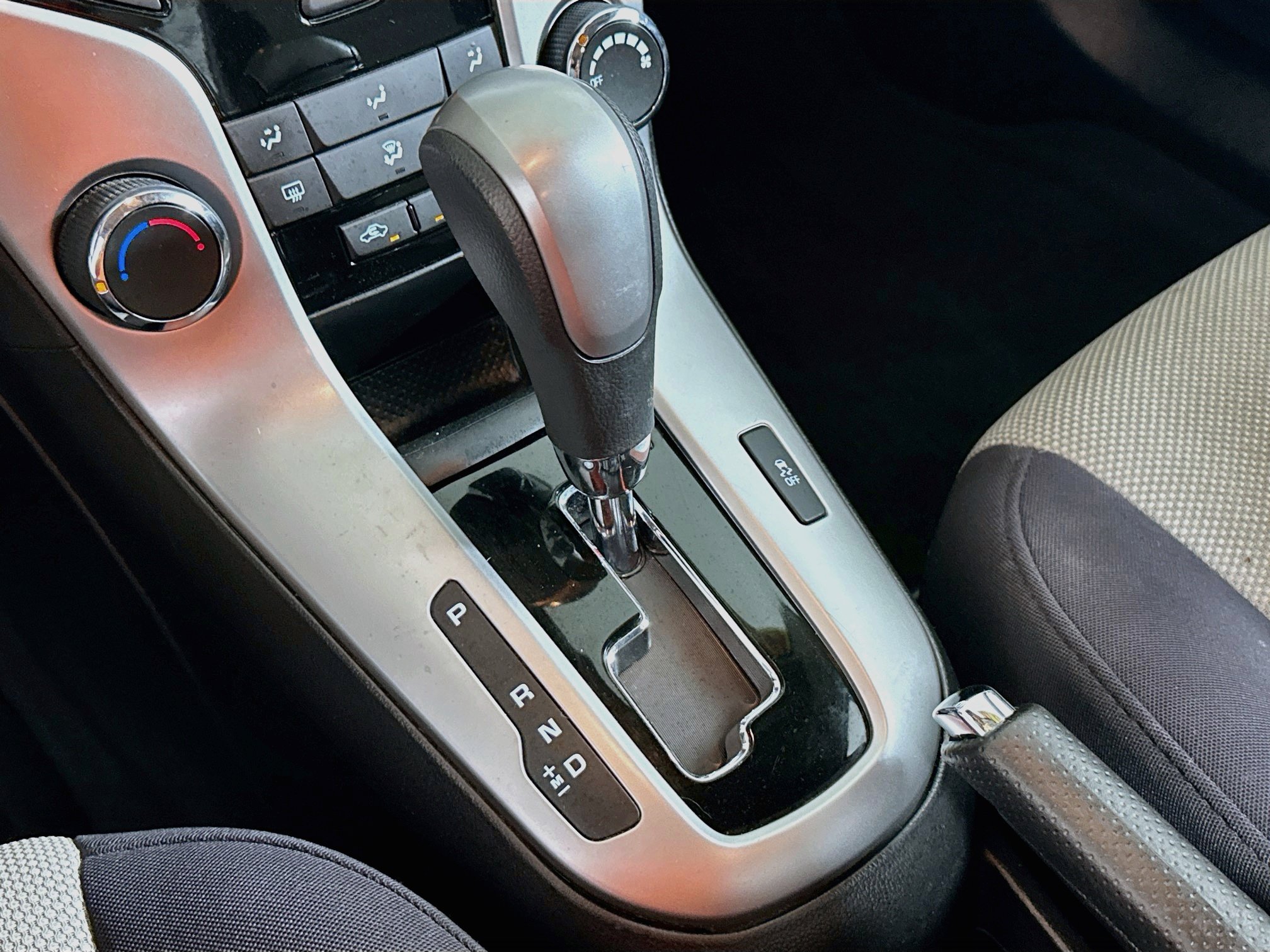 Used 2014 Chevrolet Cruze LS FWD image 22