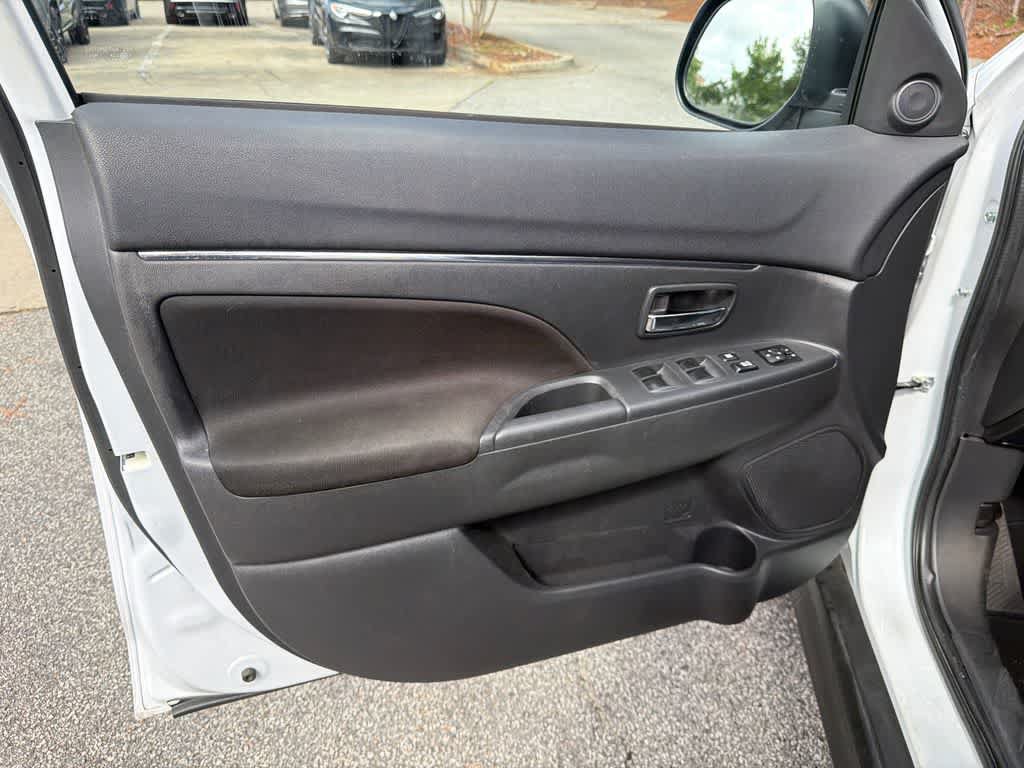 Used 2024 Mitsubishi Outlander Sport AWD image 11
