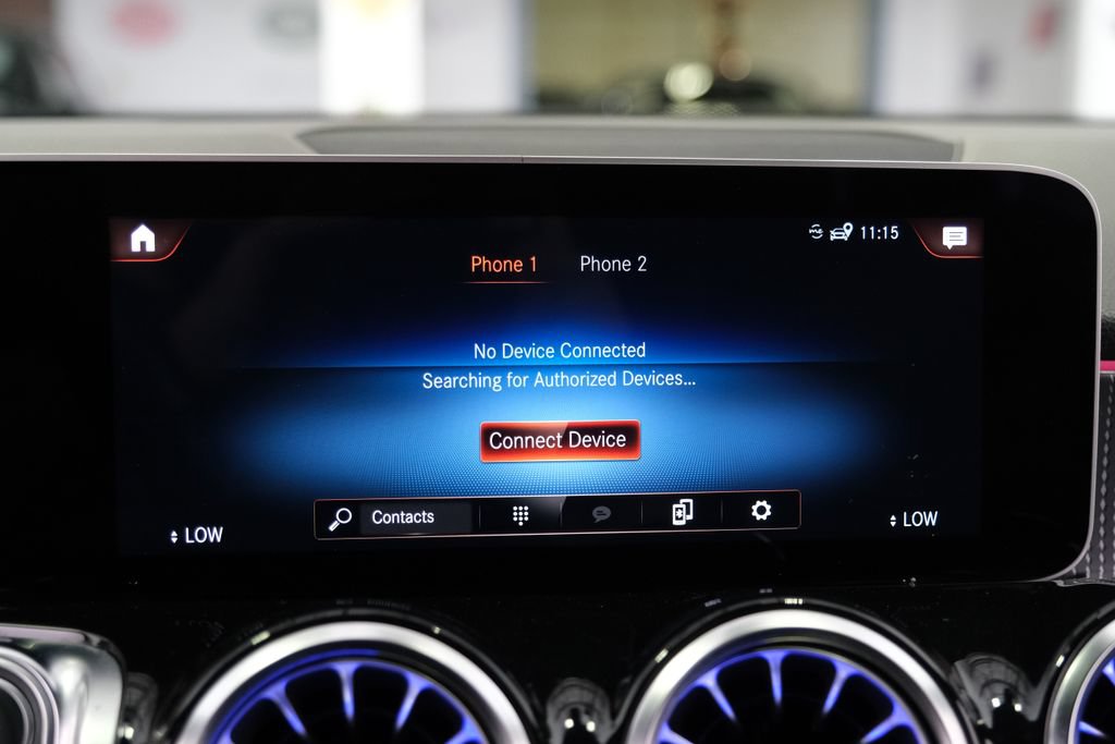 Used 2021 Mercedes-Benz GLB 250 w/ Premium Package image 32