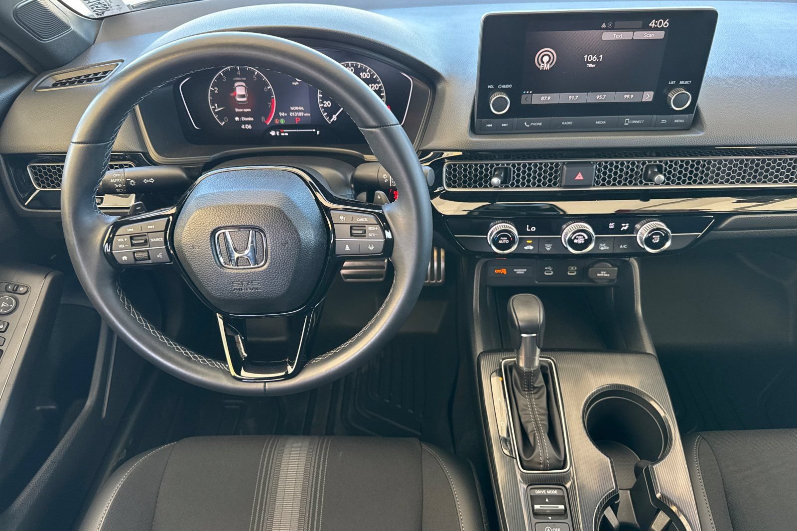 Used 2025 Honda Civic Sport image 14