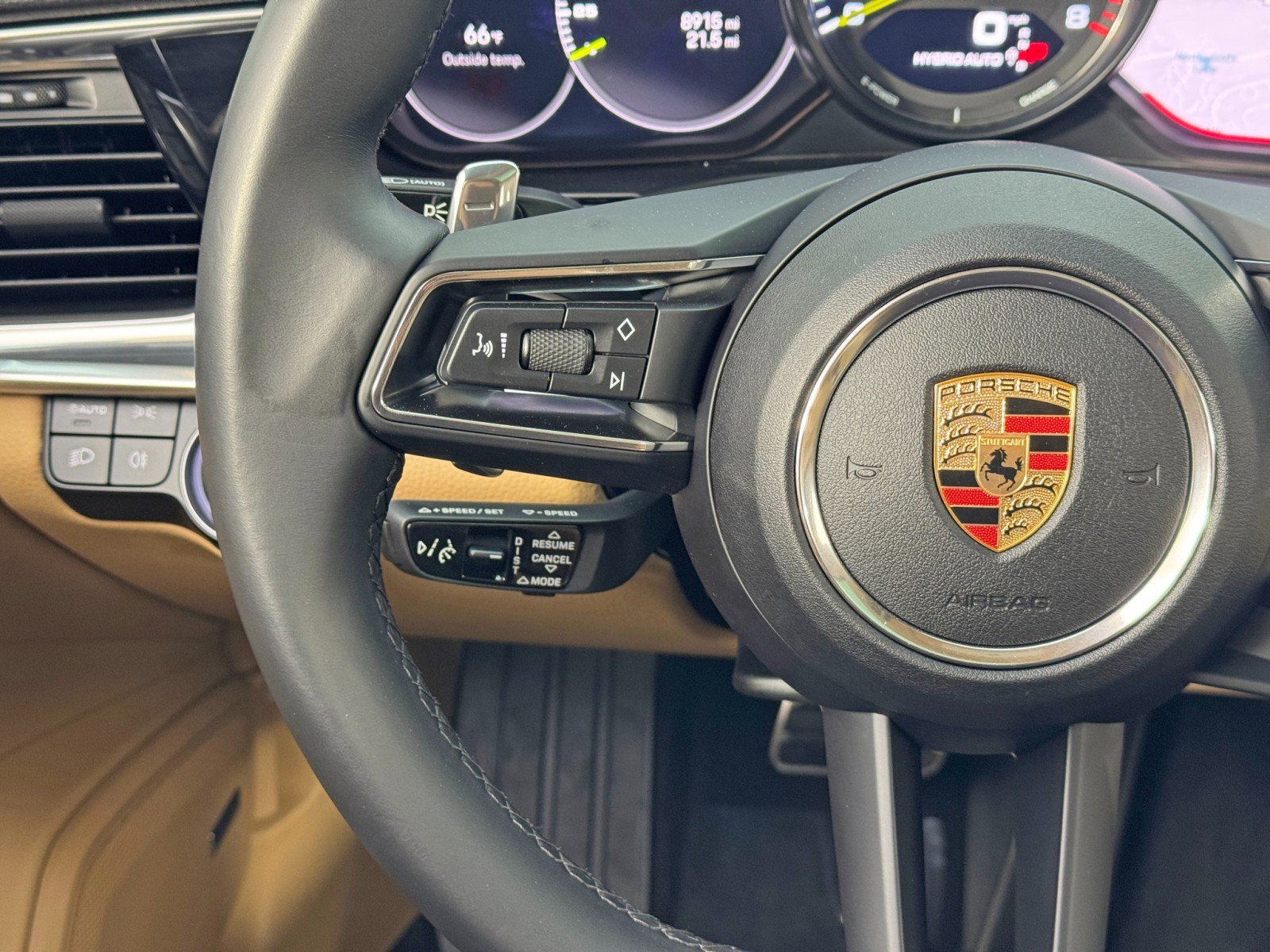 Used 2023 Porsche Panamera 4 image 22