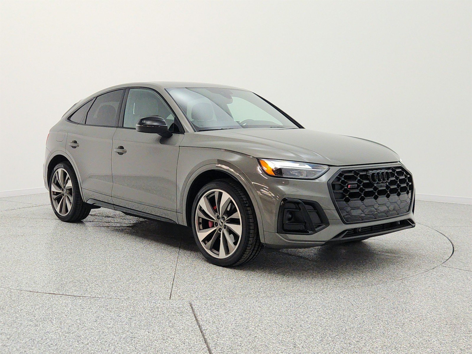 Used 2023 Audi SQ5 Premium Plus w/ Premium Plus Package AWD/4WD image 3